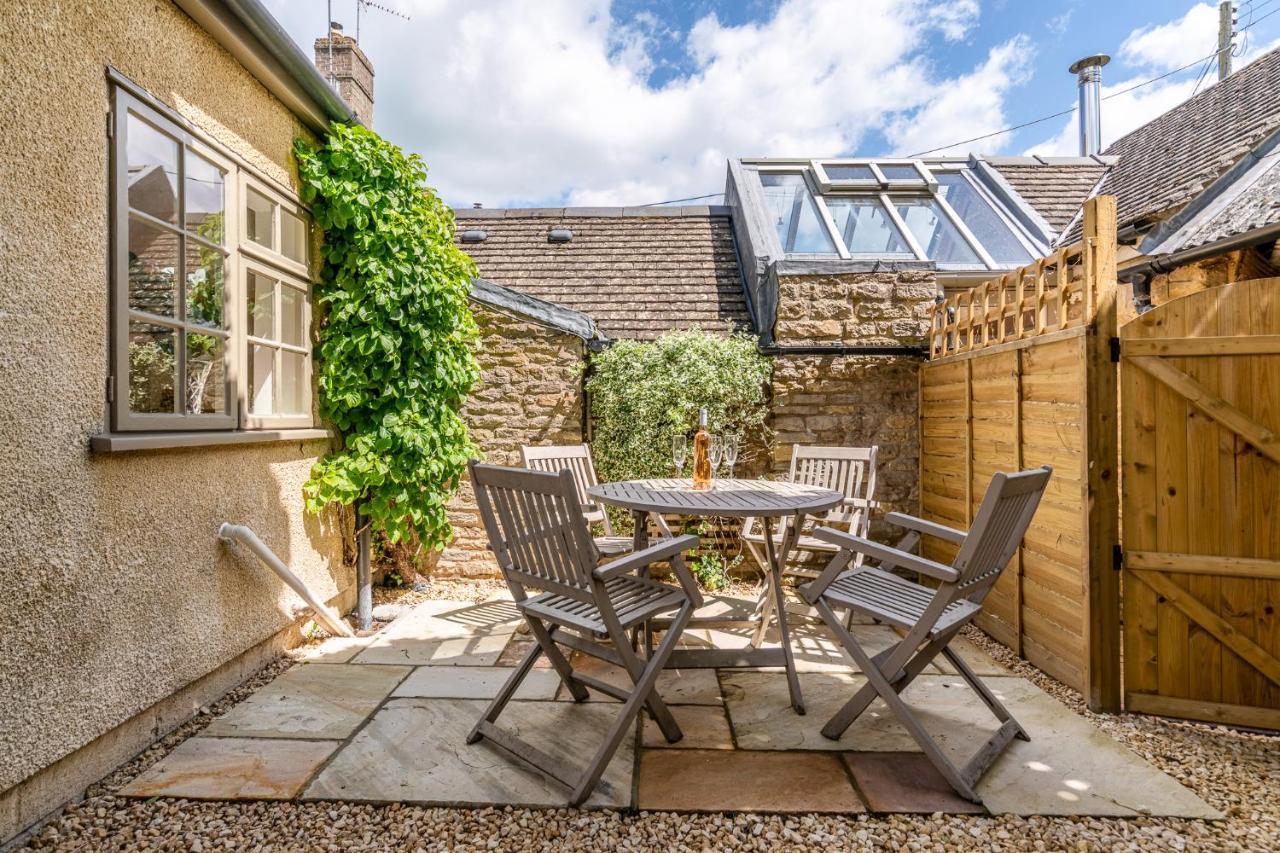 Poppy Cottage Broadwell  Bagian luar foto